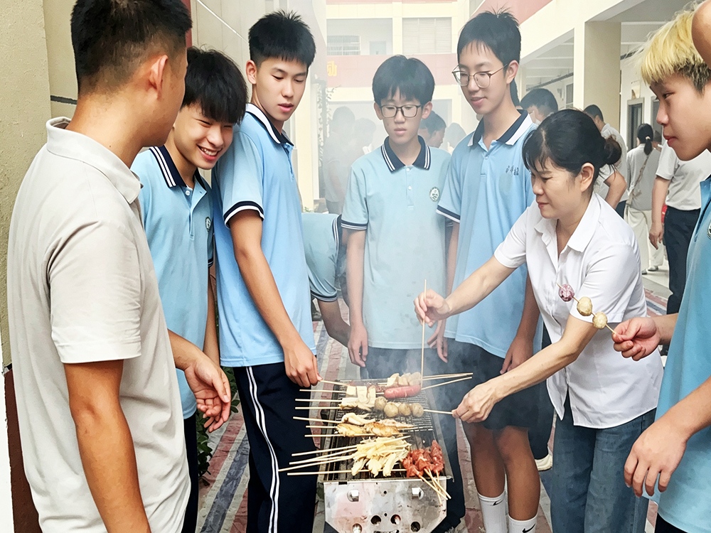 宝鸡正规纠正叛逆期孩子的学校联系电话